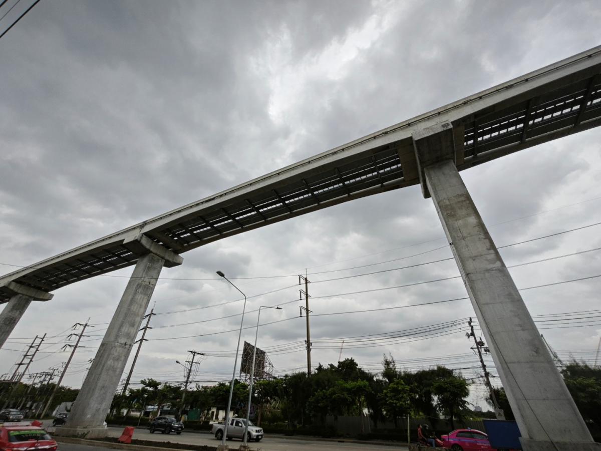 ดิ ไอริส พระราม 9-ศรีนครินทร์  1 นอน  ใกล้รถไฟฟ้า  Airport Link หรูหรา ลักซูรี่